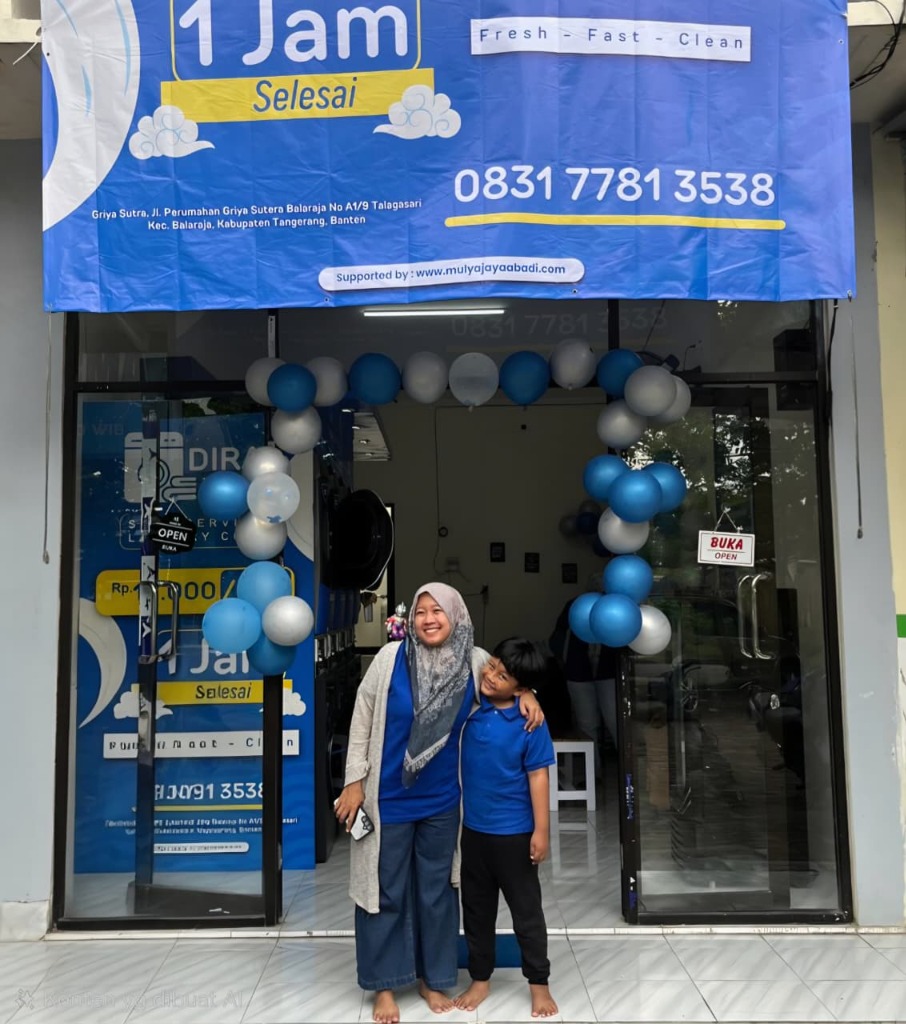 Dira Laundry Depan Toko